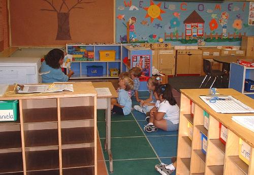 alsatia's first day at pre-k - the class.jpg 36.8K